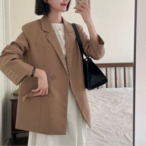 Blazer with stitch details